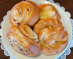 Pulla Rolls